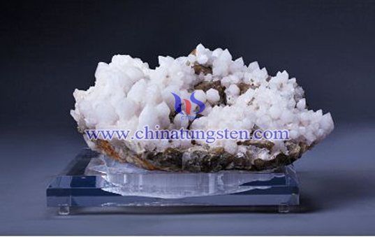 Tungsten Ore Picture